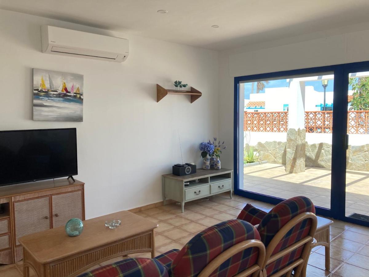 Beach House With The Heated Pool Next To Rocky Point Corralejo Exterior foto
