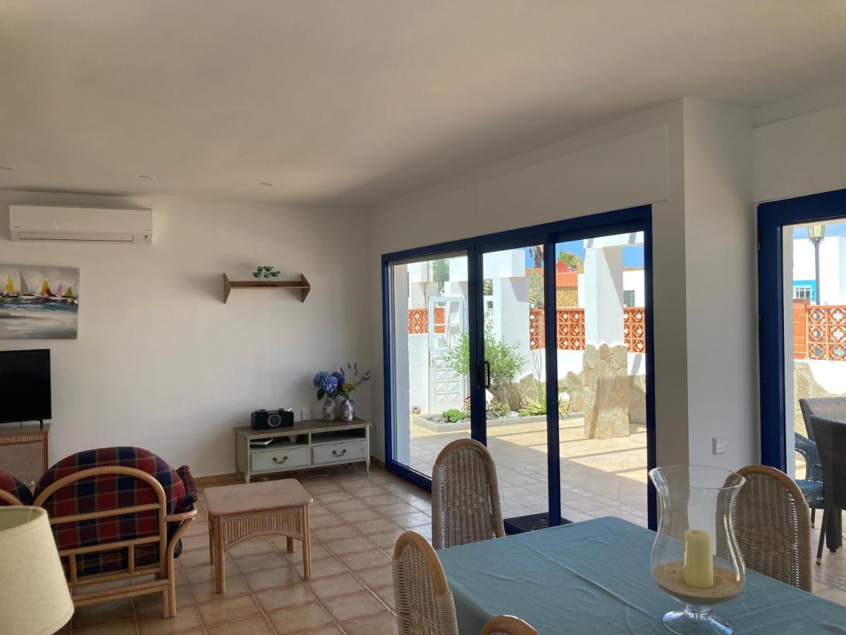 Beach House With The Heated Pool Next To Rocky Point Corralejo Exterior foto