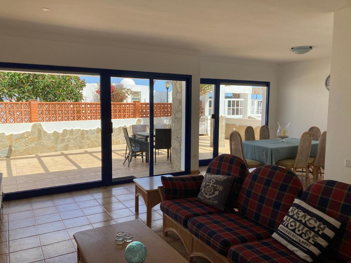 Beach House With The Heated Pool Next To Rocky Point Corralejo Exterior foto