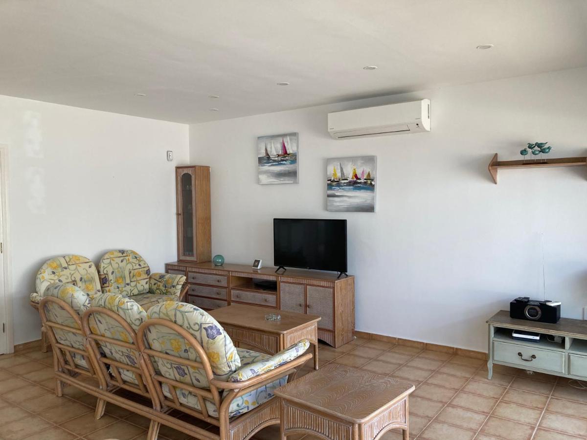 Beach House With The Heated Pool Next To Rocky Point Corralejo Exterior foto