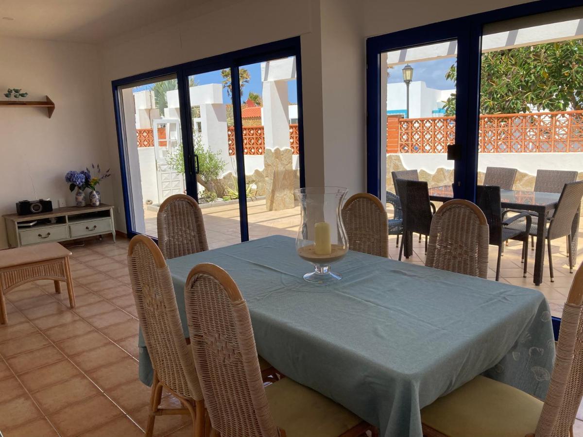 Beach House With The Heated Pool Next To Rocky Point Corralejo Exterior foto