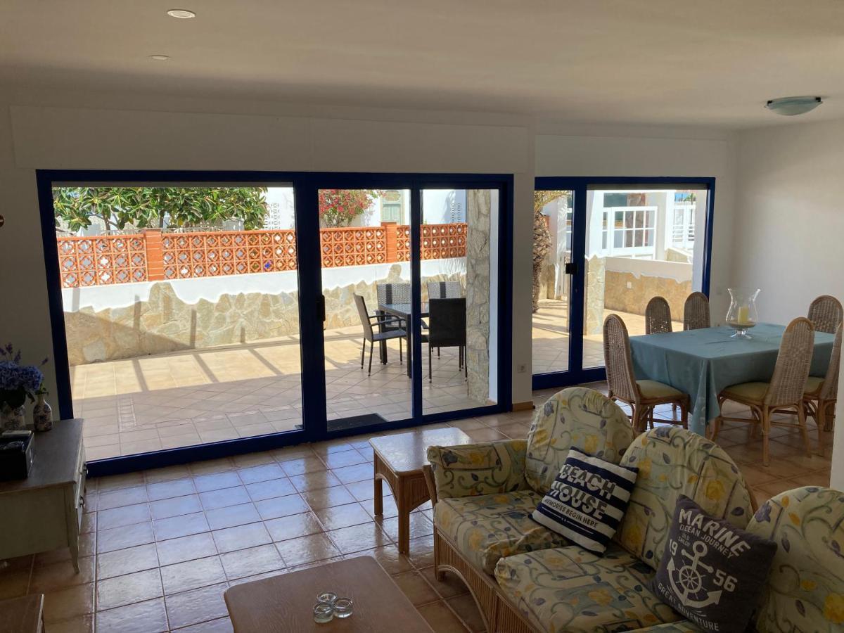 Beach House With The Heated Pool Next To Rocky Point Corralejo Exterior foto